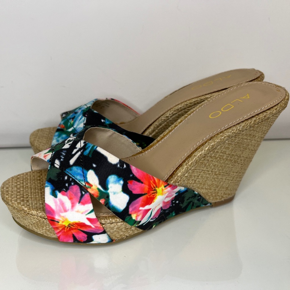 Aldo Sandals Floral Colourful Hawaiian Wedge Wicker High Heel Size 7.5
